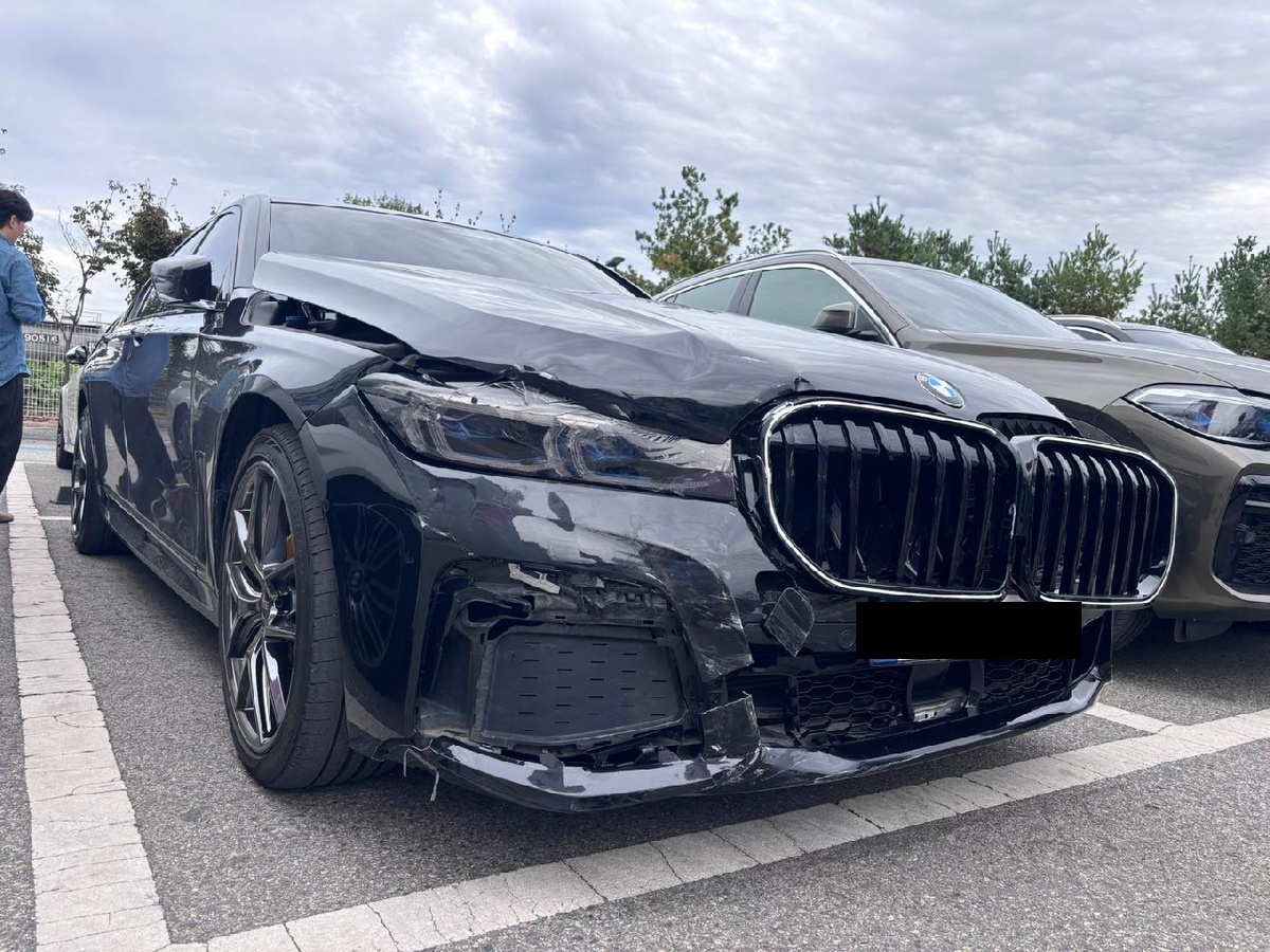 BMW BMW 730d xDrive M Sport Package Automatic